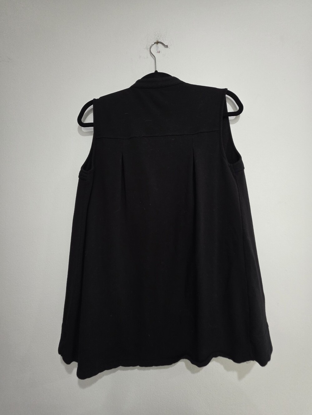 Title: Cable & Gauge Black Asymmetric Moto Vest Quilted Shoulders Size M
